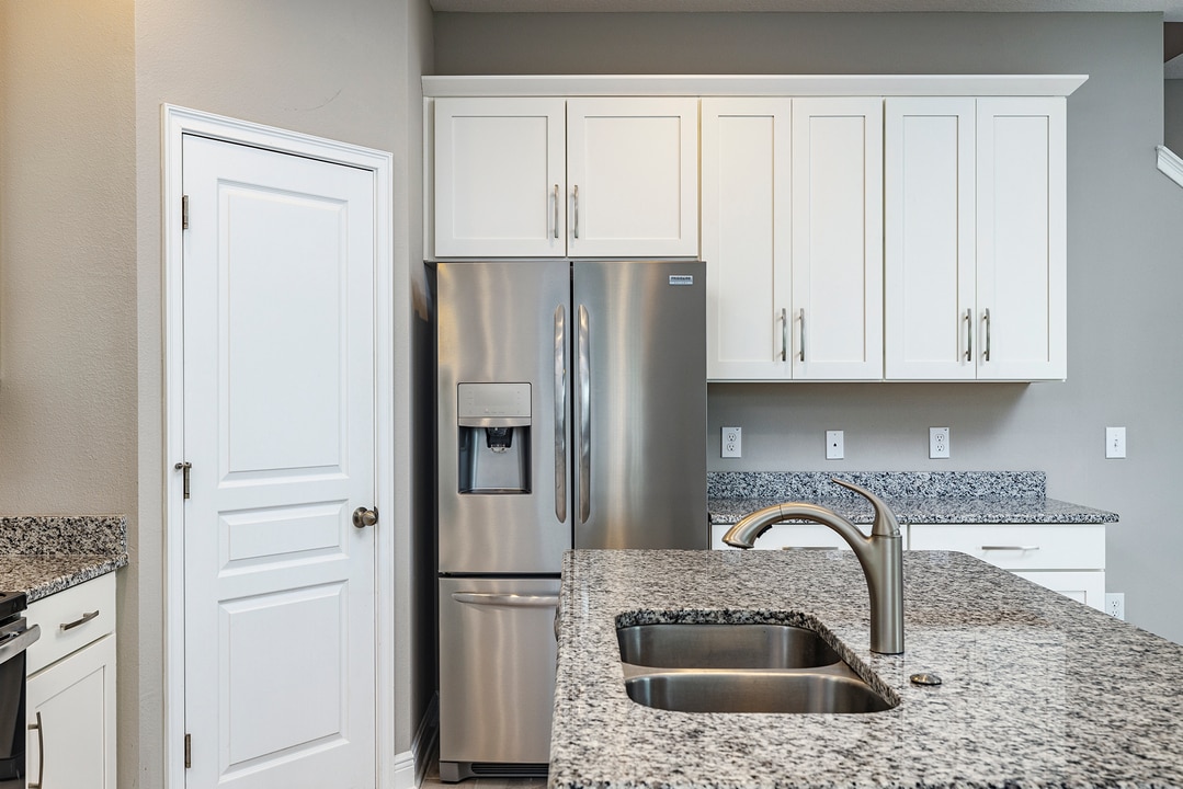 Property p10 image 14